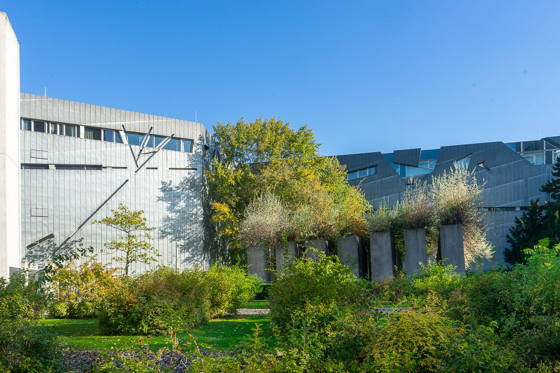 44 Naast het Jüdisches Museum Berlin