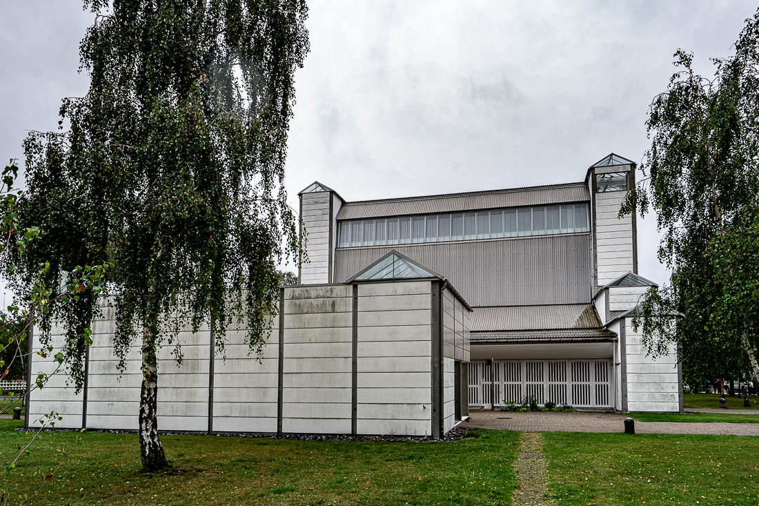 12 Bagsværd Kirke, de kerk in Bagsværd 