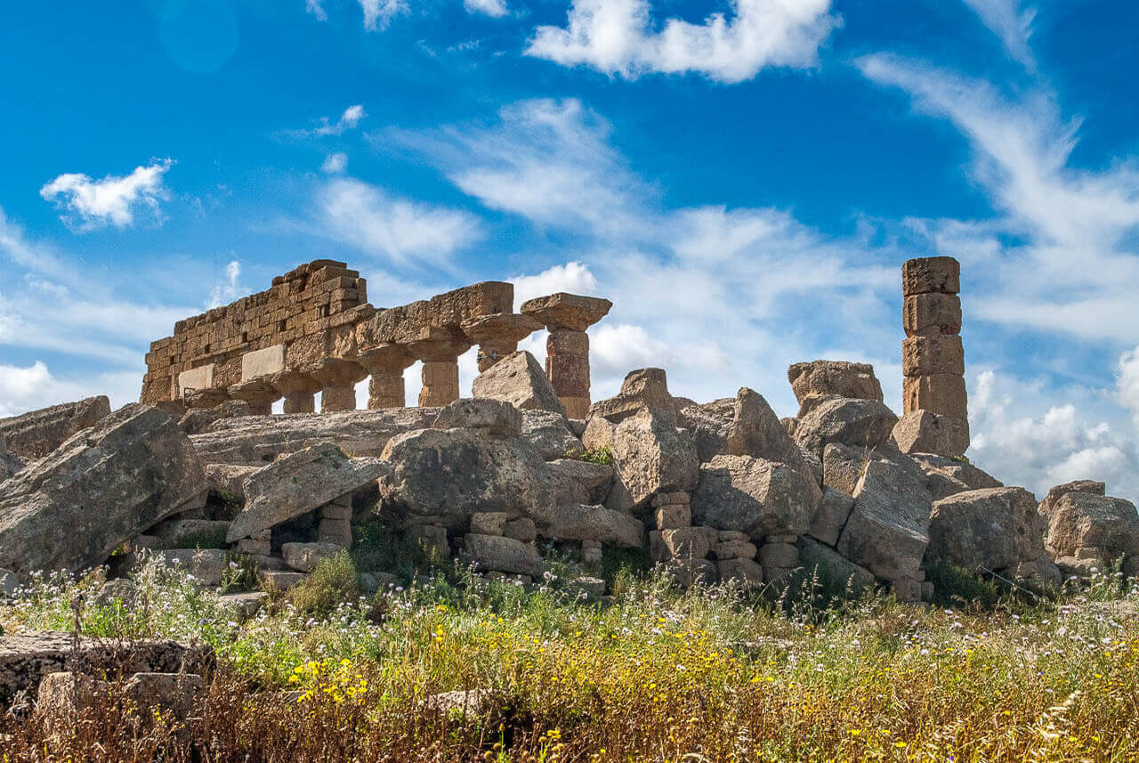 'Tempels bij Selinunte op Sicilië'. Fotografie Anton Staartjes