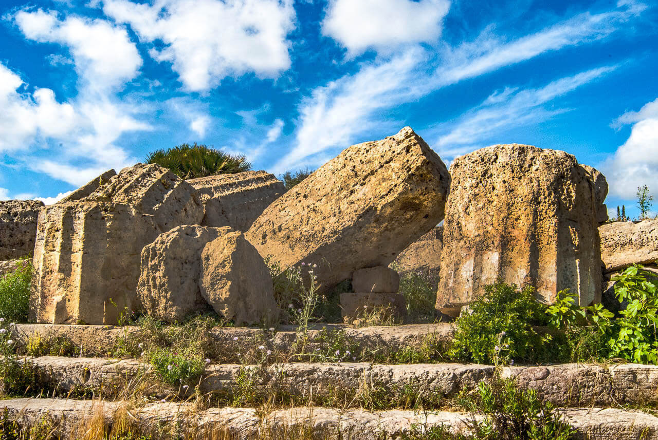 'Tempels bij Selinunte  op Sicilië'. Fotografie Anton Staartjes